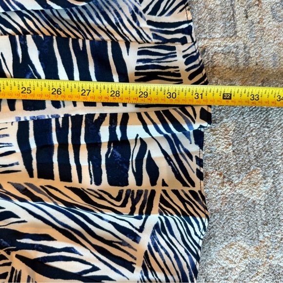 Blue and White Long Sleeve Print Minidress - Picture 7 of 8